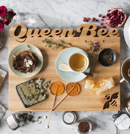 Queen Bee serving board